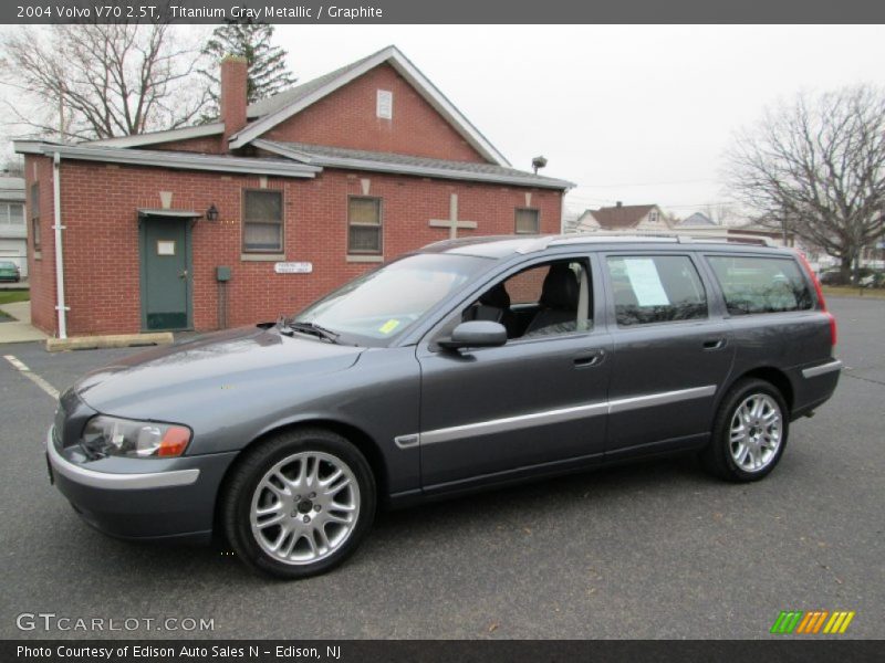 Titanium Gray Metallic / Graphite 2004 Volvo V70 2.5T