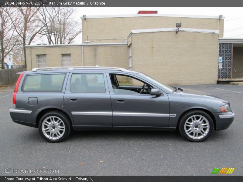 Titanium Gray Metallic / Graphite 2004 Volvo V70 2.5T
