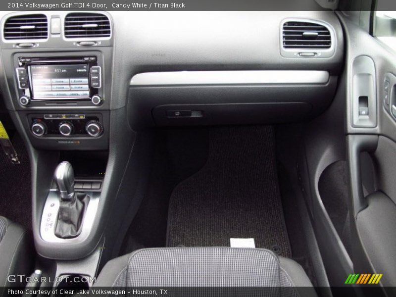 Candy White / Titan Black 2014 Volkswagen Golf TDI 4 Door