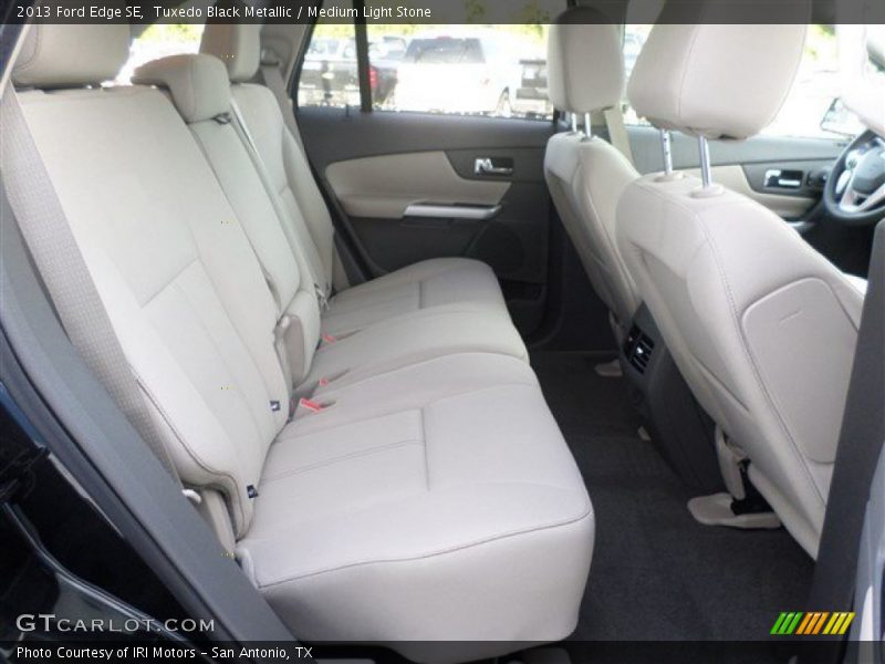 Tuxedo Black Metallic / Medium Light Stone 2013 Ford Edge SE