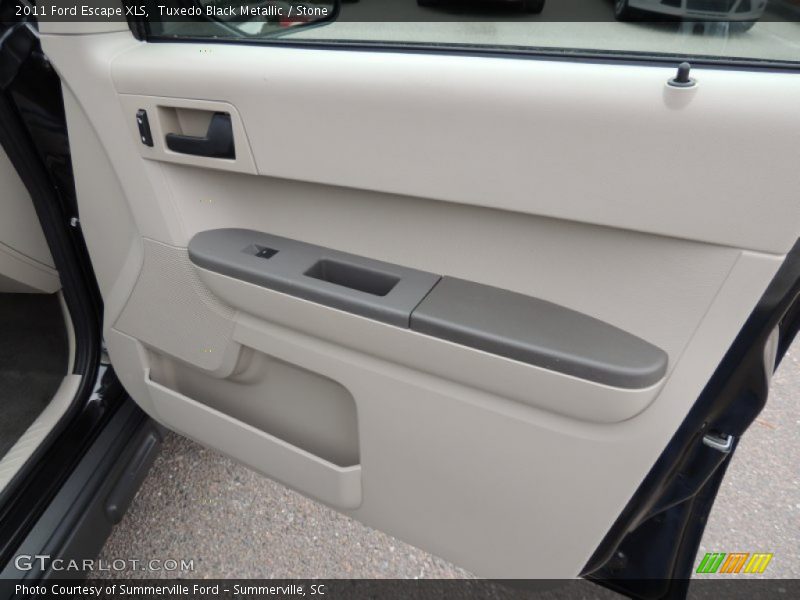Tuxedo Black Metallic / Stone 2011 Ford Escape XLS
