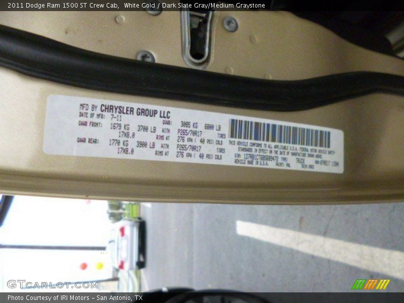 White Gold / Dark Slate Gray/Medium Graystone 2011 Dodge Ram 1500 ST Crew Cab