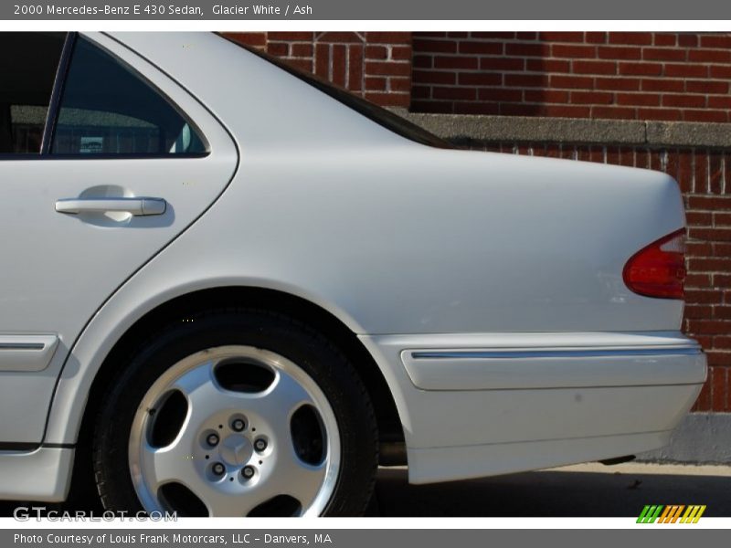 Glacier White / Ash 2000 Mercedes-Benz E 430 Sedan