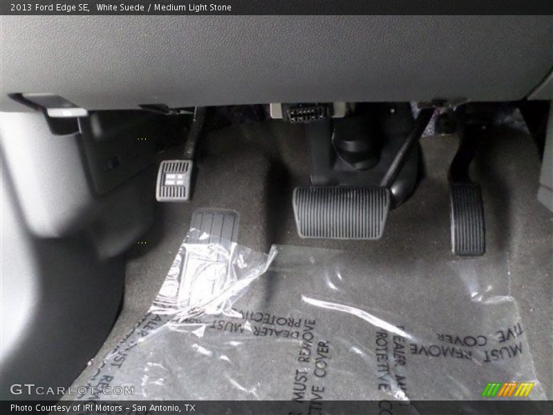 White Suede / Medium Light Stone 2013 Ford Edge SE