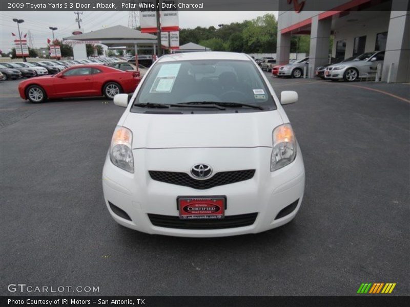 Polar White / Dark Charcoal 2009 Toyota Yaris S 3 Door Liftback