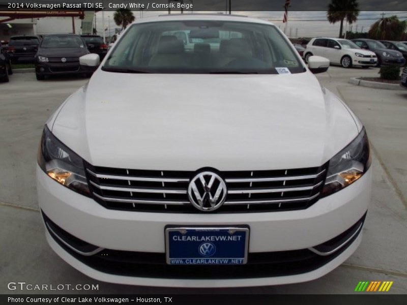 Candy White / Cornsilk Beige 2014 Volkswagen Passat TDI SE