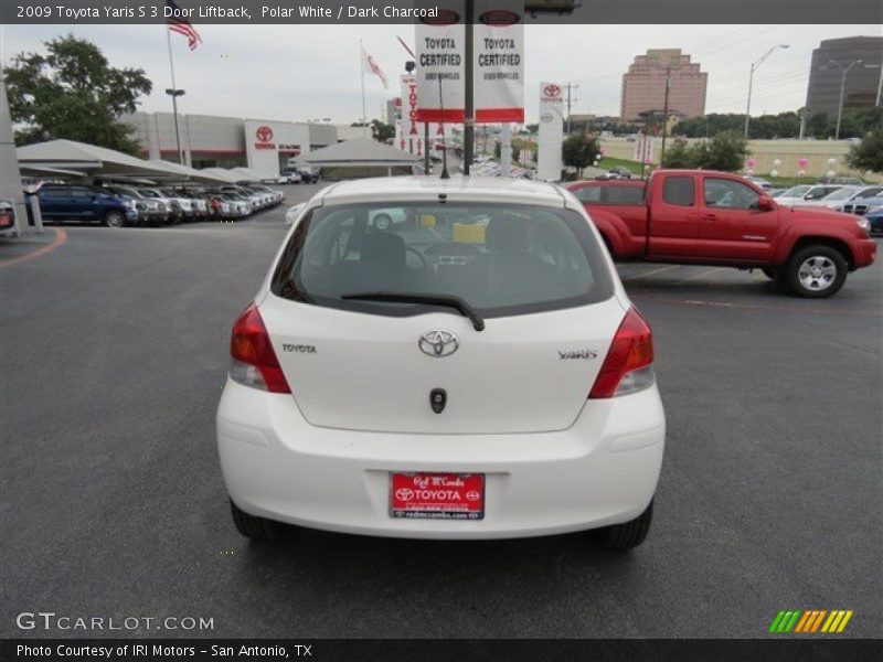 Polar White / Dark Charcoal 2009 Toyota Yaris S 3 Door Liftback