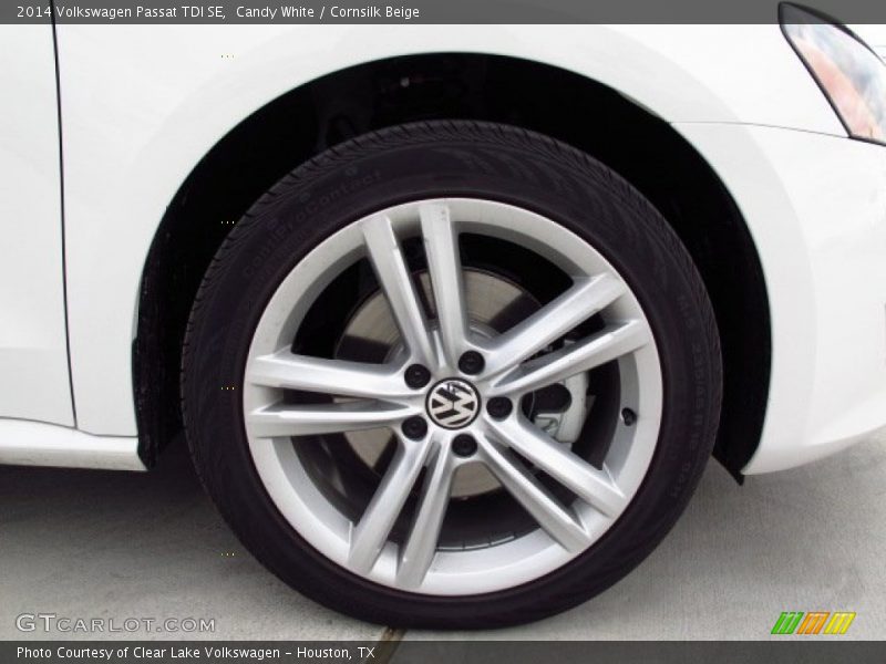 Candy White / Cornsilk Beige 2014 Volkswagen Passat TDI SE