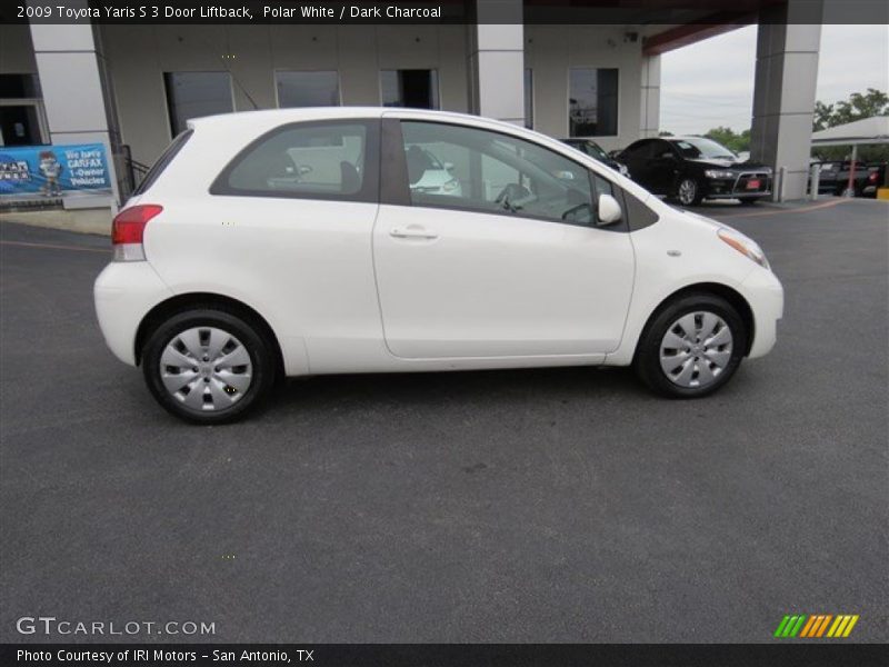 Polar White / Dark Charcoal 2009 Toyota Yaris S 3 Door Liftback