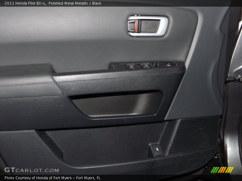 Polished Metal Metallic / Black 2011 Honda Pilot EX-L
