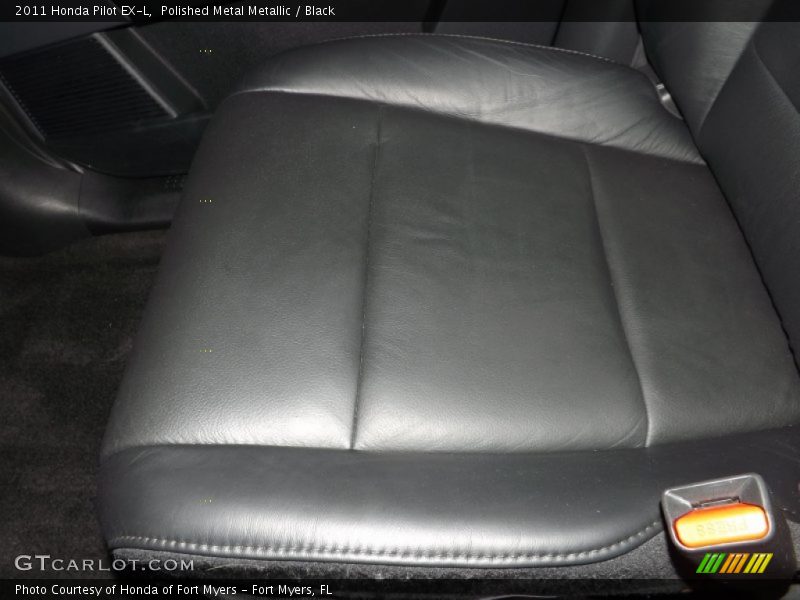 Polished Metal Metallic / Black 2011 Honda Pilot EX-L