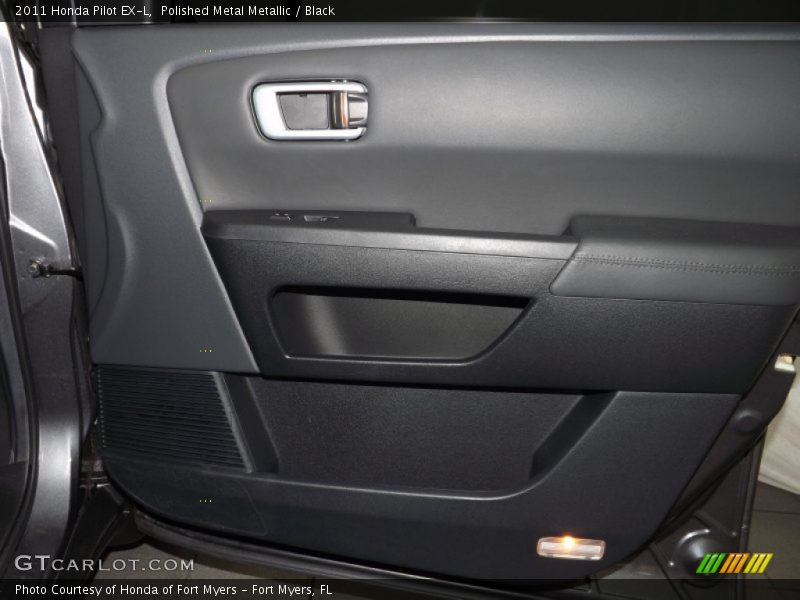 Polished Metal Metallic / Black 2011 Honda Pilot EX-L