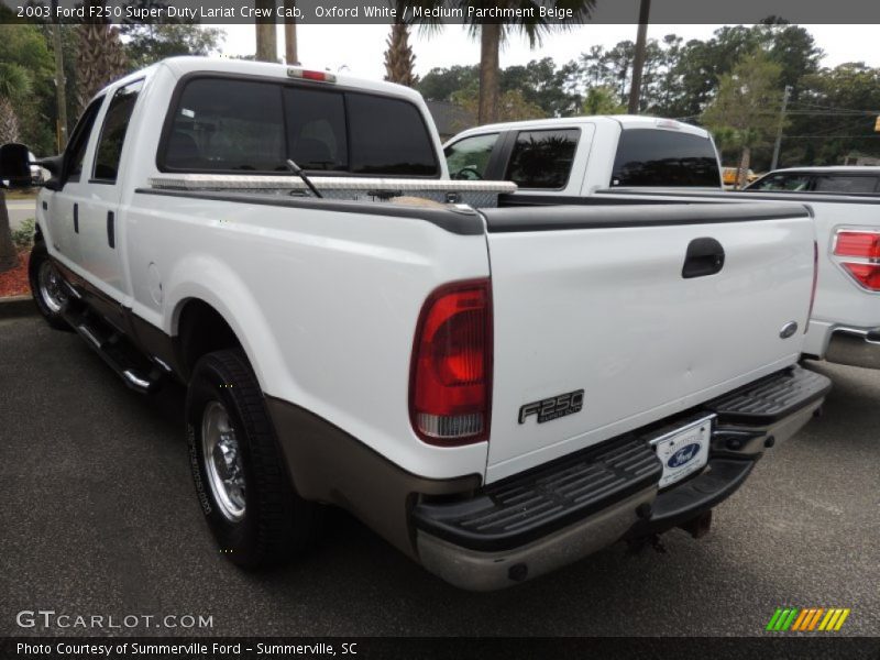Oxford White / Medium Parchment Beige 2003 Ford F250 Super Duty Lariat Crew Cab