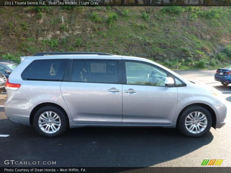 Silver Sky Metallic / Light Gray 2011 Toyota Sienna XLE