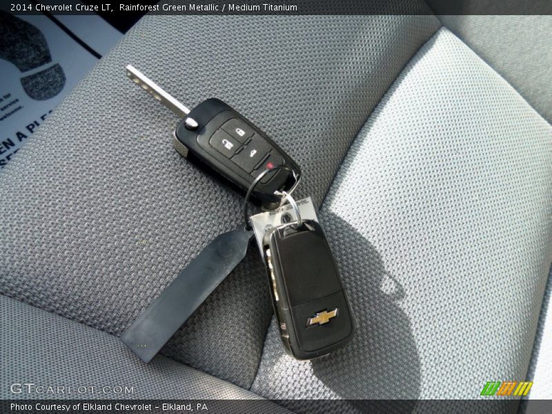Rainforest Green Metallic / Medium Titanium 2014 Chevrolet Cruze LT