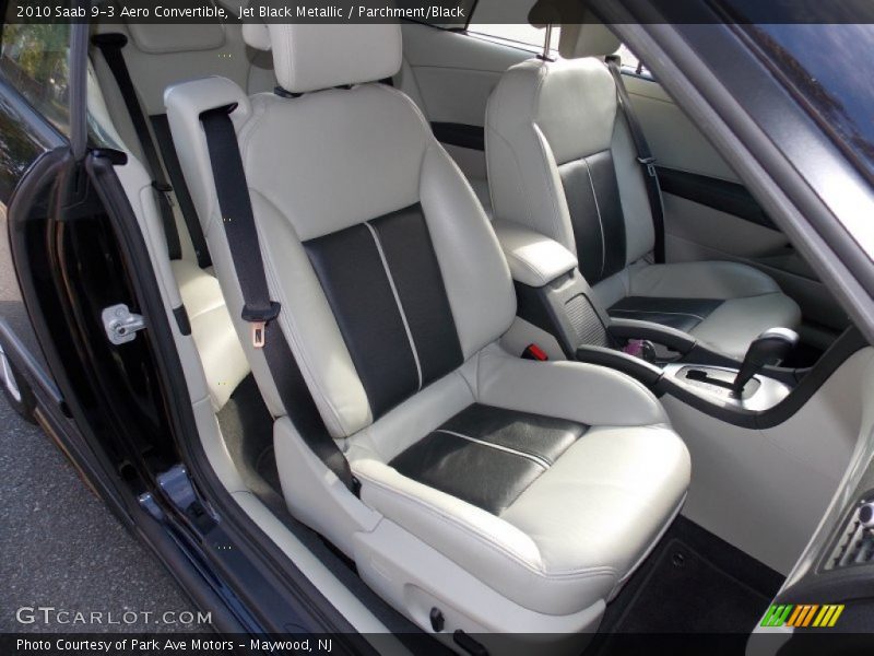 Front Seat of 2010 9-3 Aero Convertible