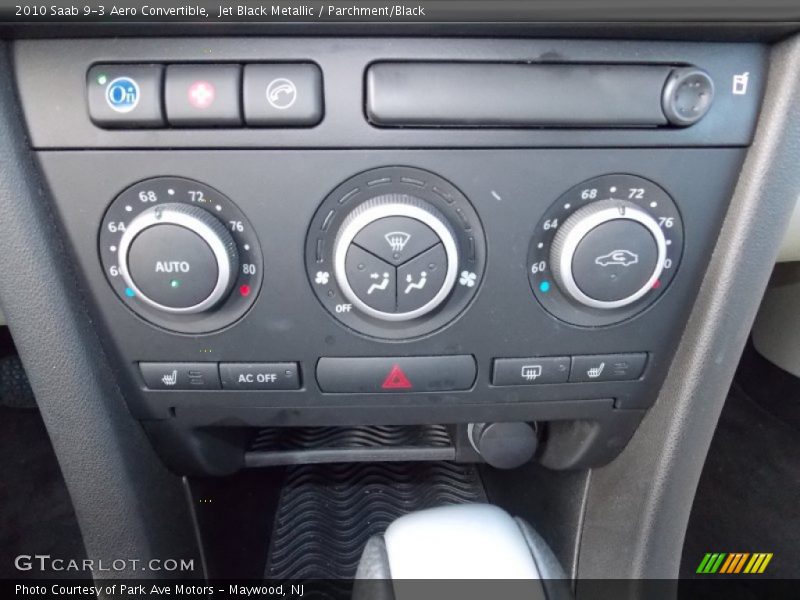 Controls of 2010 9-3 Aero Convertible