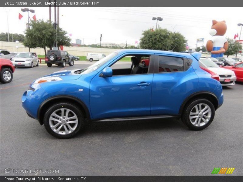 Electric Blue / Black/Silver Trim 2011 Nissan Juke SV