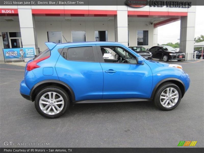 Electric Blue / Black/Silver Trim 2011 Nissan Juke SV