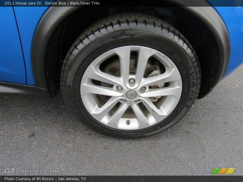 Electric Blue / Black/Silver Trim 2011 Nissan Juke SV