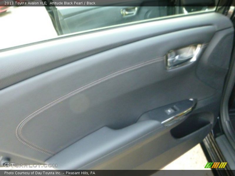 Attitude Black Pearl / Black 2013 Toyota Avalon XLE