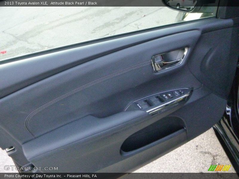 Attitude Black Pearl / Black 2013 Toyota Avalon XLE
