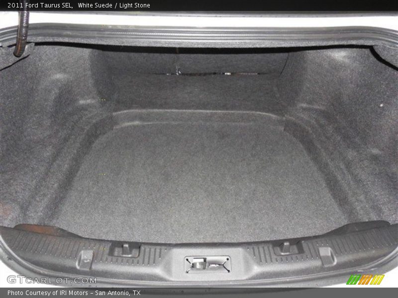 White Suede / Light Stone 2011 Ford Taurus SEL