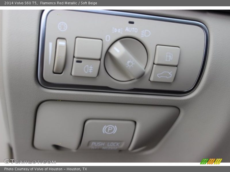 Flamenco Red Metallic / Soft Beige 2014 Volvo S60 T5