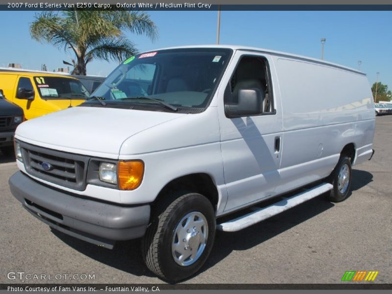 Oxford White / Medium Flint Grey 2007 Ford E Series Van E250 Cargo