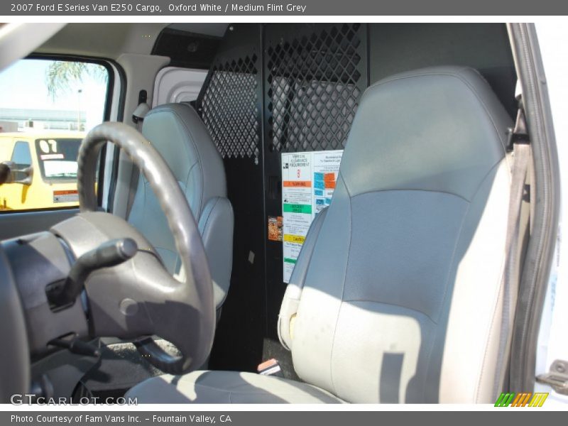Oxford White / Medium Flint Grey 2007 Ford E Series Van E250 Cargo