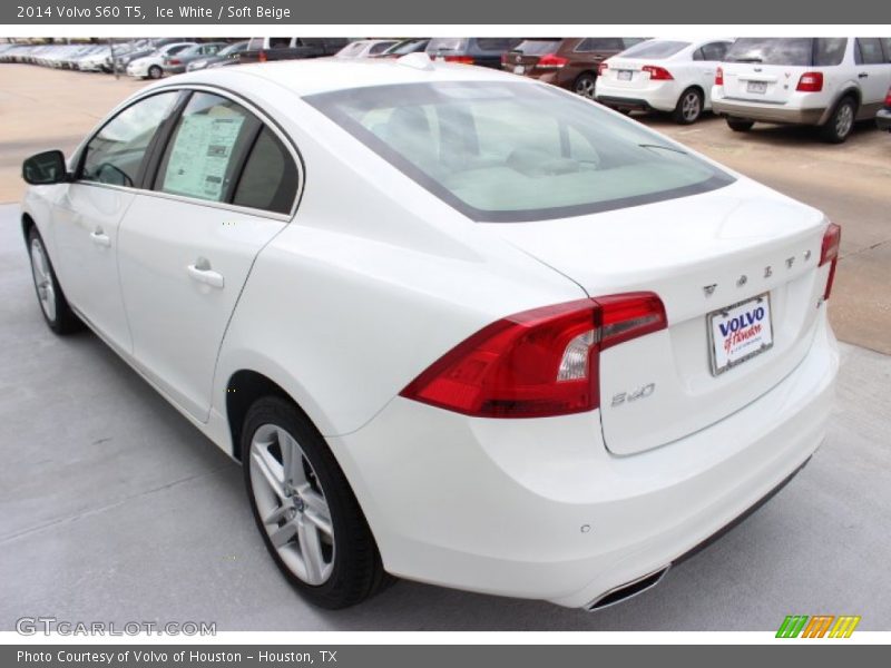 Ice White / Soft Beige 2014 Volvo S60 T5