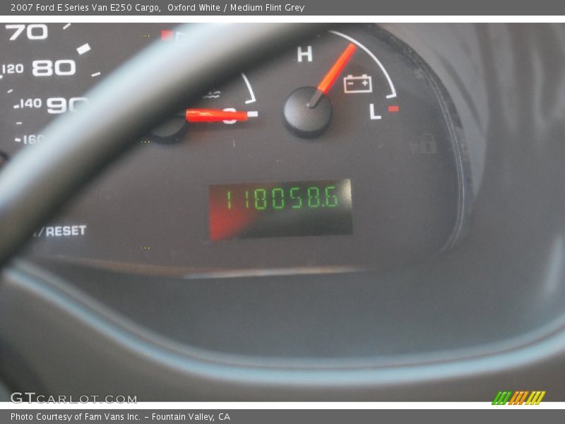 Oxford White / Medium Flint Grey 2007 Ford E Series Van E250 Cargo
