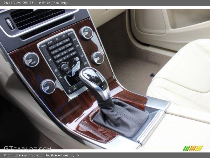 Ice White / Soft Beige 2014 Volvo S60 T5