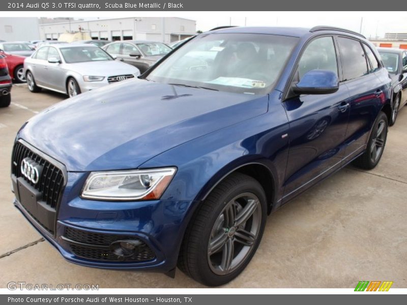 Front 3/4 View of 2014 Q5 3.0 TFSI quattro