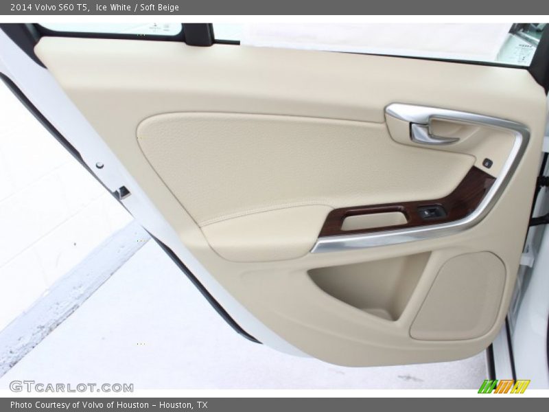 Ice White / Soft Beige 2014 Volvo S60 T5