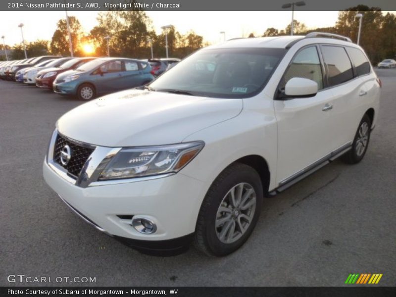 Moonlight White / Charcoal 2014 Nissan Pathfinder SL AWD