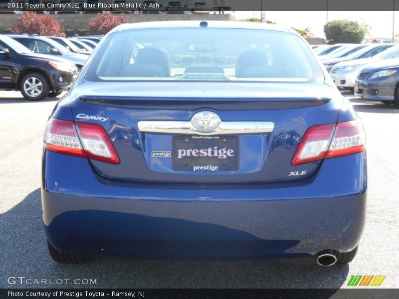 Blue Ribbon Metallic / Ash 2011 Toyota Camry XLE