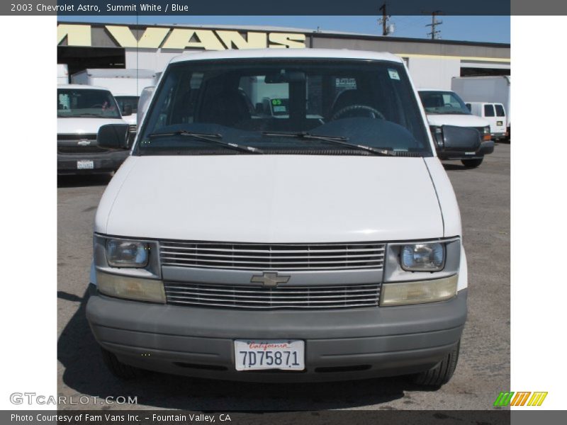 Summit White / Blue 2003 Chevrolet Astro