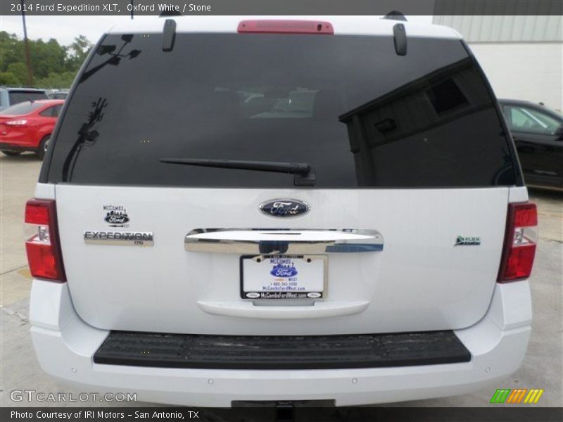 Oxford White / Stone 2014 Ford Expedition XLT