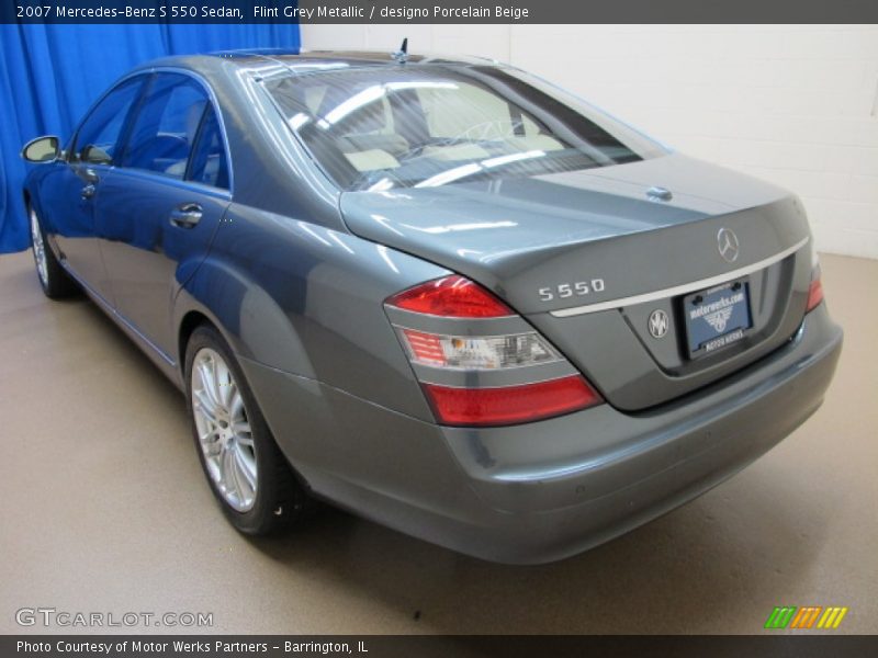 Flint Grey Metallic / designo Porcelain Beige 2007 Mercedes-Benz S 550 Sedan