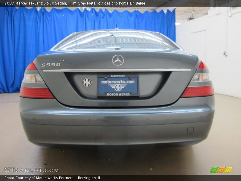 Flint Grey Metallic / designo Porcelain Beige 2007 Mercedes-Benz S 550 Sedan