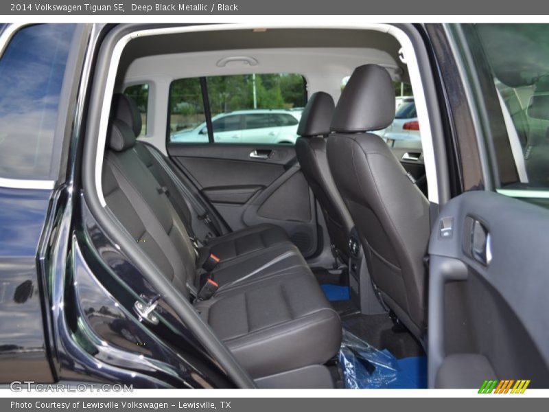 Deep Black Metallic / Black 2014 Volkswagen Tiguan SE