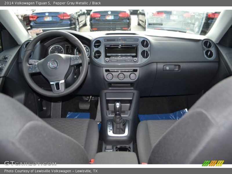 Pepper Gray Metallic / Black 2014 Volkswagen Tiguan S