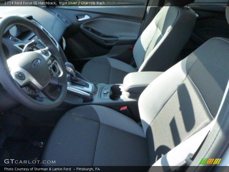 Ingot Silver / Charcoal Black 2014 Ford Focus SE Hatchback