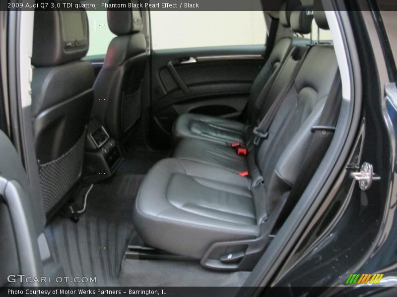 Rear Seat of 2009 Q7 3.0 TDI quattro