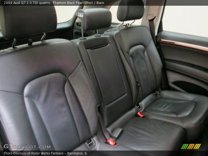 Phantom Black Pearl Effect / Black 2009 Audi Q7 3.0 TDI quattro