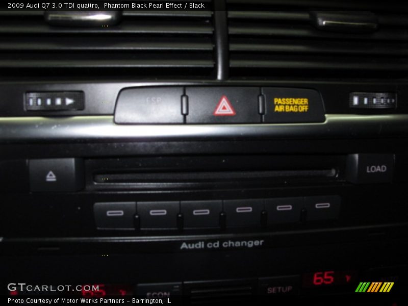 Phantom Black Pearl Effect / Black 2009 Audi Q7 3.0 TDI quattro