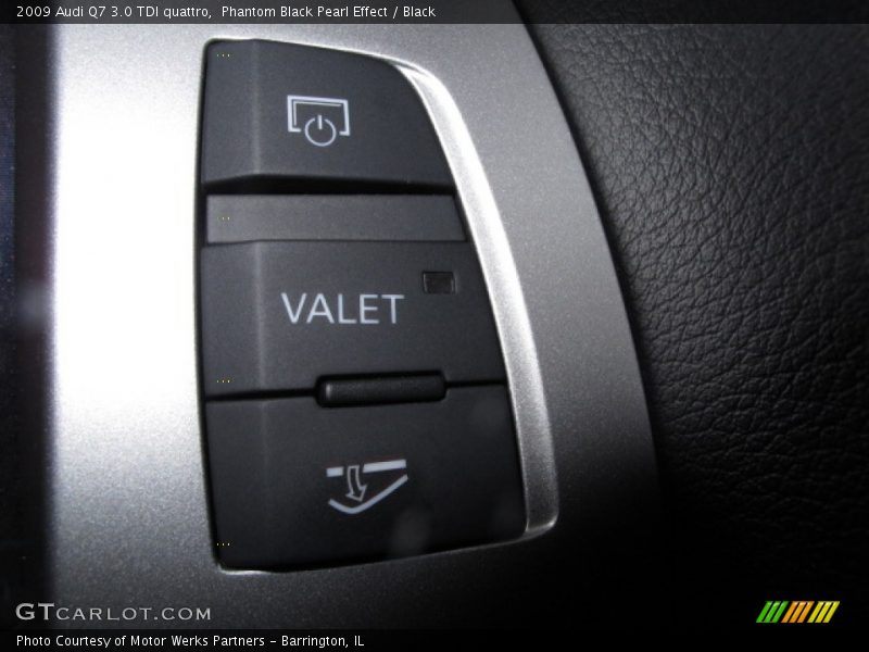 Phantom Black Pearl Effect / Black 2009 Audi Q7 3.0 TDI quattro