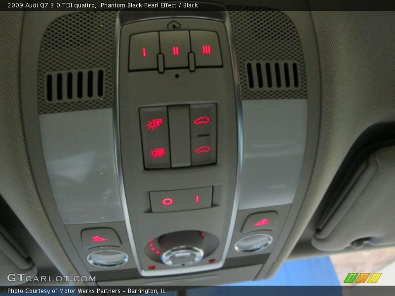 Phantom Black Pearl Effect / Black 2009 Audi Q7 3.0 TDI quattro