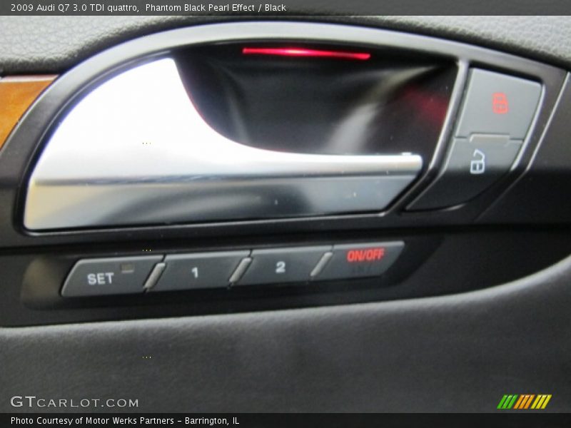 Phantom Black Pearl Effect / Black 2009 Audi Q7 3.0 TDI quattro